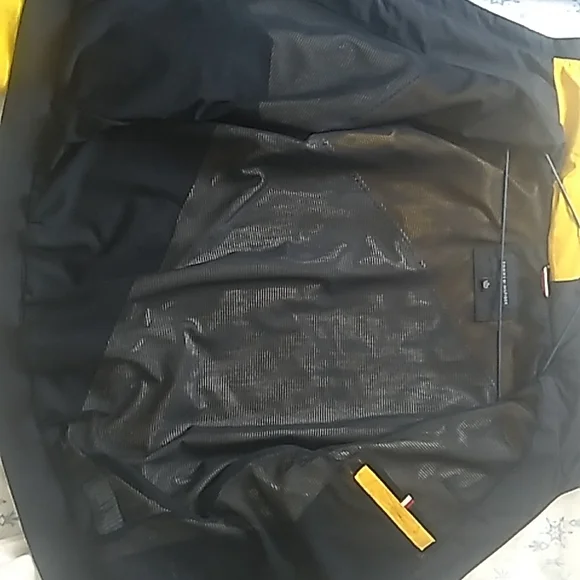 Lightweight jacket - Picture 3 of 3